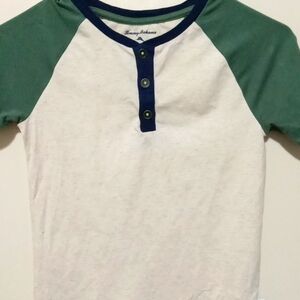 Tommy bahama boys shirt size 5/6 white and green